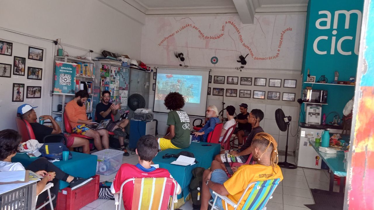 Registro da Oficina de Cicloativismo, realizada em novembro de 2024. 